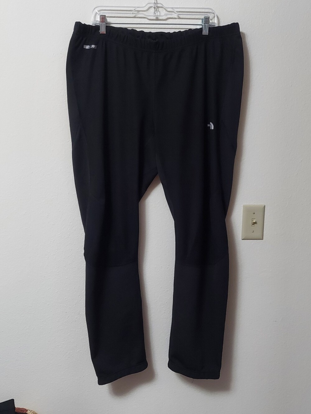 The North Face Men's Black Flight Series Windstopper Joggers Size XL